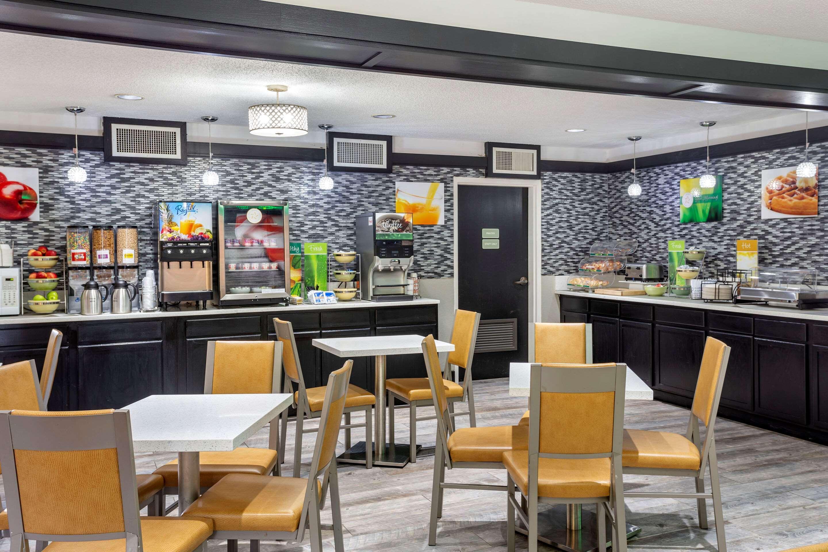 Quality Inn St Robert - Ft Leonard Wood Сент-Роберт Экстерьер фото